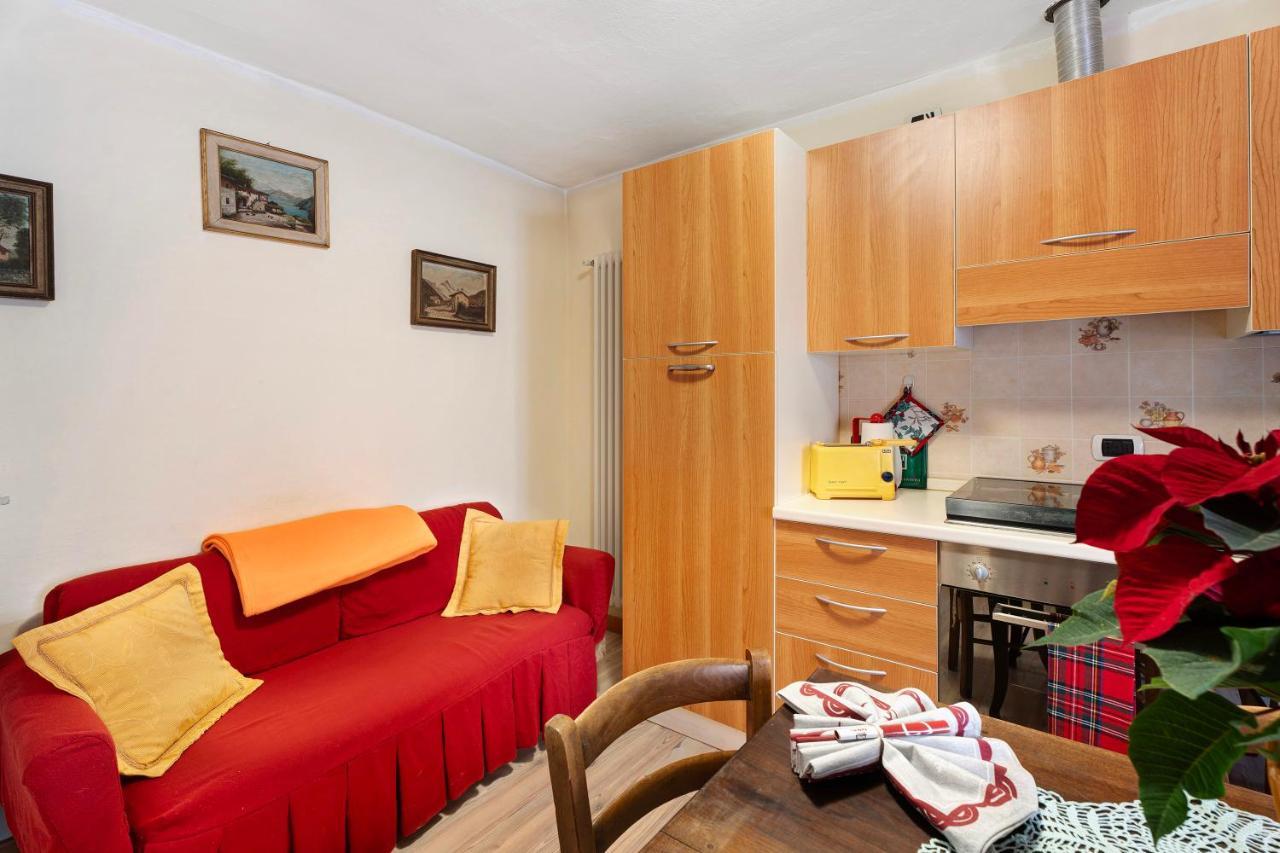 A Casa Di Elda Apartment Santa Maria Maggiore Luaran gambar